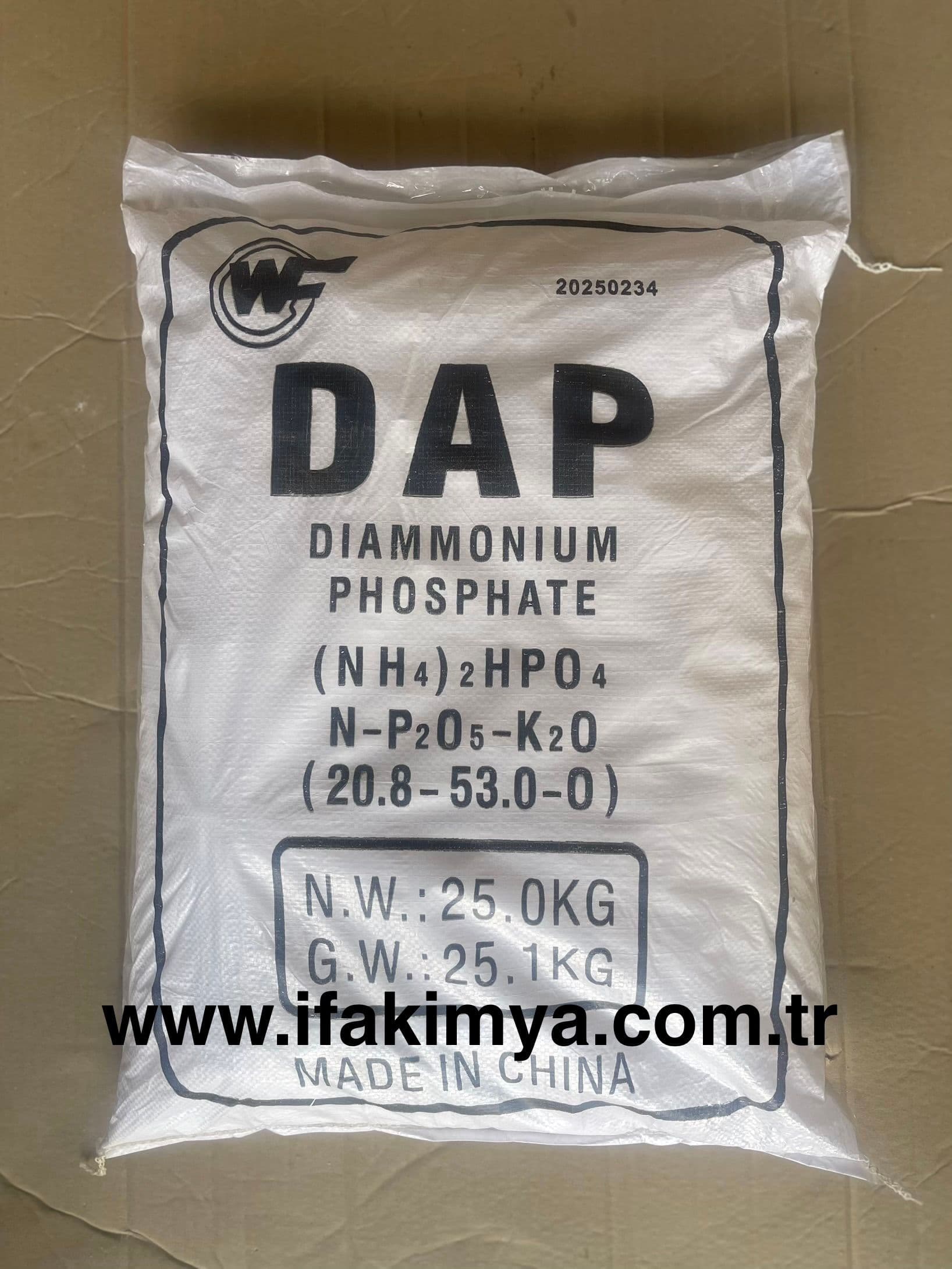 Di amonyum fosfat, beyaz kristal veya granül formda, tarımda azot ve fosfor kaynağı olarak kullanılan inorganik bir fosfat gübresidir.